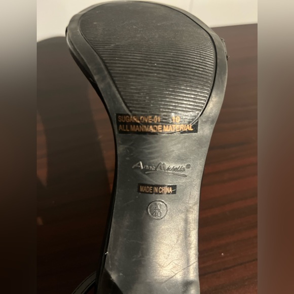 Anna Michelle Black Heels - Picture 16 of 16